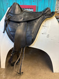 17" Barefoot Treeless Saddle
